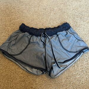 Lululemon shorts size 8